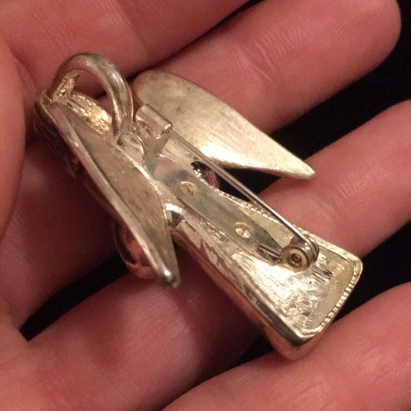 Jewelry - Vintage Silver Tone Angel Brooch Pin - Picture 4 of 10